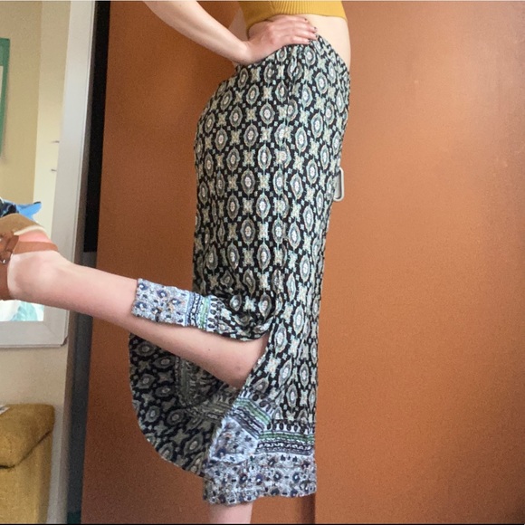 Flowy pattern pants - Picture 5 of 6